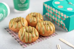 4 Piece Pistachio                                                                    4 قطع فستق