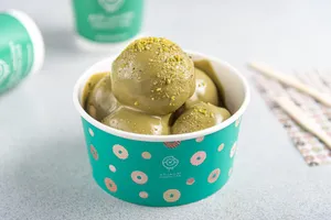 Cinnabon Pistachio                                                                             سينابون بالفستق