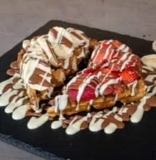 Fruit Waffle                                                                  وافل فواكه