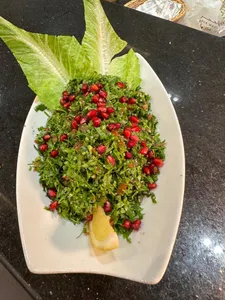 Tabbouleh Salad                                                                           سلطة التبولة