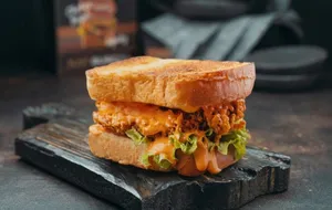 Dynamite Toast                                                                            ديناميت توست