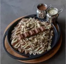 Kinder with Astor                                                                             كيندر مع أستور