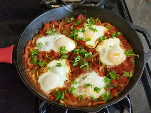 Egg Shakshoka                                                                        بيض شكشوكة