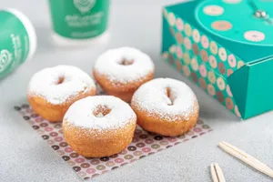 4 Pieces White Sugar                                                             4 قطع سكر أبيض