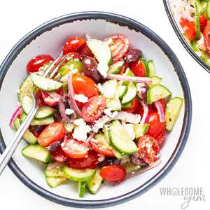 Greek Salad                                                       سلطة يوناني