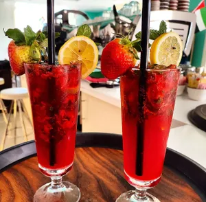 Strawberry Mojito                                                                    موهيتو فراولة