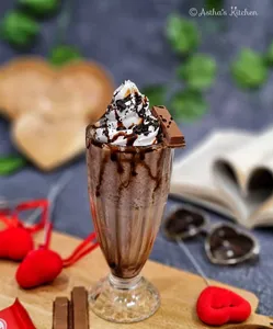 Kitkat Milk Shake                                                                        ميلك شيك كيت كات