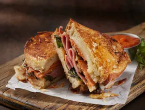 Tandoori Cheese Grilled Sandwich