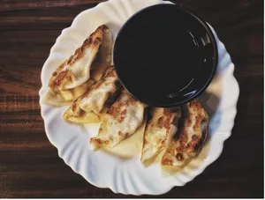 chocolate fried momos