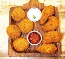 Crunchy Veg Momos [6 Pieces]