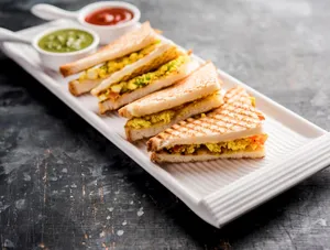 Paneer Tandoori Cheese Grilled Sandwich