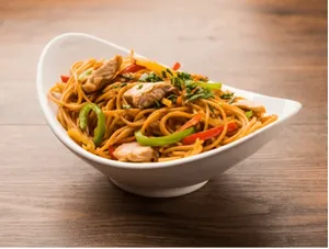 Chinese Hunan Chicken Noodles