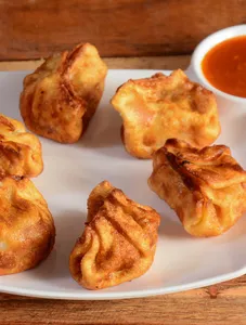 Veg Steamed momos ( 6 pcs )