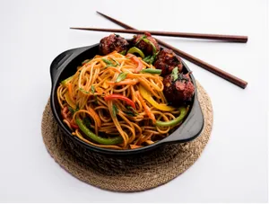 chicken  Schezwan Noodles