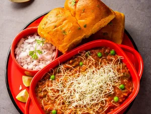 Mumbai Cheese Paneer Pav Bhaji