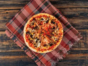 Hot Schezwan Pizza [8 inches]