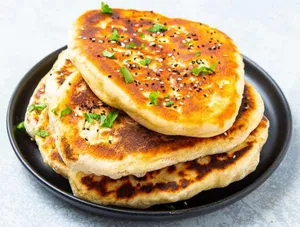 Kashmiri Butter naan