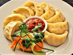 Aachari Paneer Momos (5Pcs)