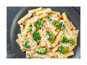 White Sauce Pasta