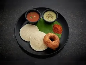 Idli & Vada[half]