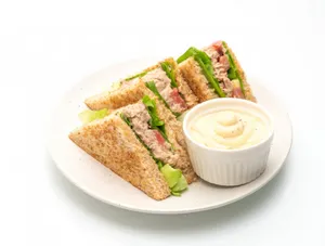 Chutney Mayo Grilled Sandwich
