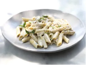 Cheesy White Souce Pasta