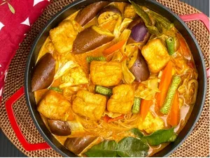 Singapuri Veg Cueey