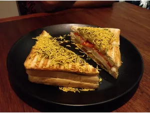 Sev Onion Sandwich