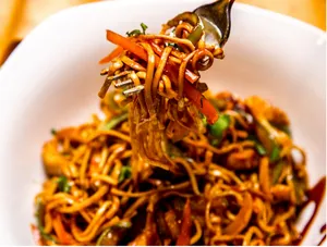 Veg Schezwan Maggi