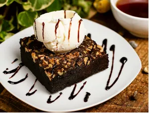 Brownie With Icecream