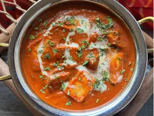 Paneer Makhani wala[half]
