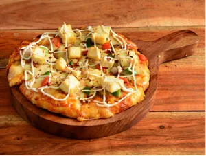 Tandoori Paneer Pizza