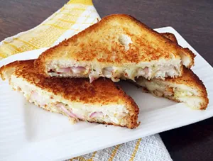 Sev Cheese Onion Sandwich