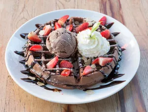 1 Straberry & Chocolate Waffle With Ice Cream