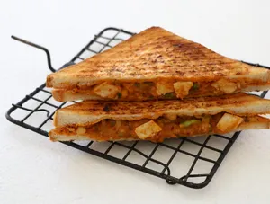 Tandoori Paneer Sandwich