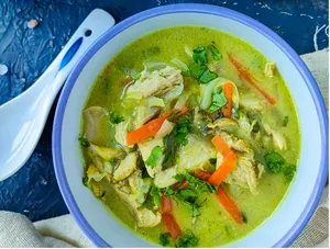 Lemon & Corriander Soup (Chicken)