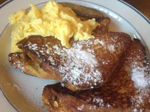 French Toast With Turkey Sausage
