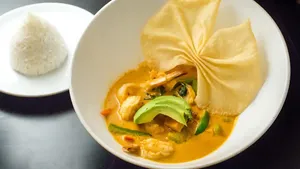 Kaeng Fak Thong Avocado