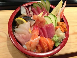 Chirashi Omakase