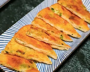 Houses Special Scallion Pancakes葱油饼