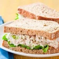 Fat-Free Tuna Sandwich
