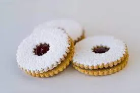 Linzer Tarts