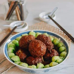 Lion's Head Meatball Casserole