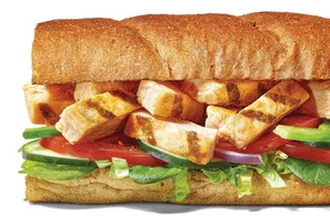 Grilled Chicken Footlong Pro