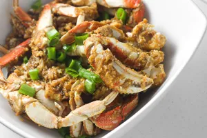 Jumbo Dungeness Crab with Ginger and Scallion 姜葱溫哥華蟹