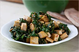 Sauteed Spinach with Wet Tofu Paste 腐乳菠菜