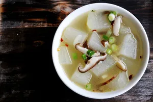 Chinese Ham Soup with Winter Melon 八寶冬瓜湯