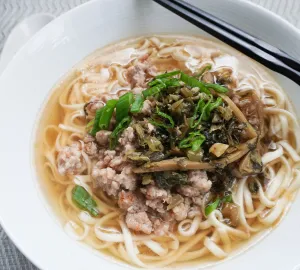 Shredded Pork and Preserved Vegetable Noodles in Soup