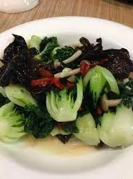 Black Mushroom And Green Bak-Choy