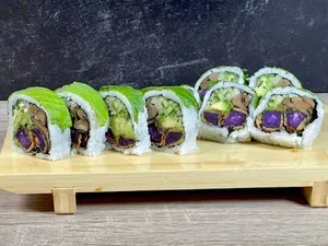 Ube Crunch Roll